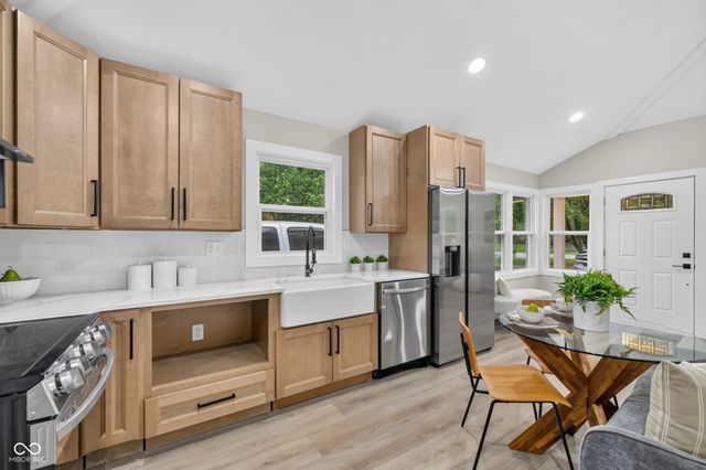 4808 E 71st Street, Indianapolis, IN 46220
