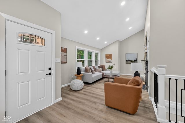 4808 E 71st Street, Indianapolis, IN 46220