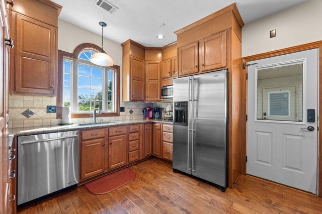 99 Whitefish Bay, Kimberling City, MO 65686