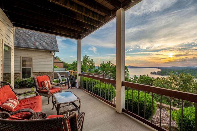 99 Whitefish Bay, Kimberling City, MO 65686