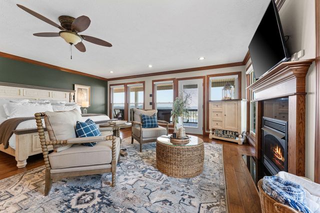 99 Whitefish Bay, Kimberling City, MO 65686