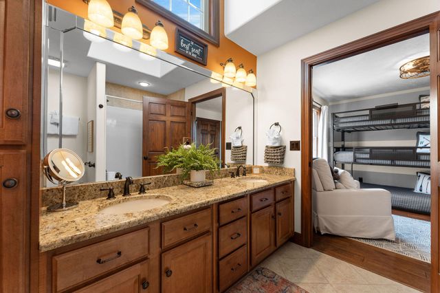 99 Whitefish Bay, Kimberling City, MO 65686