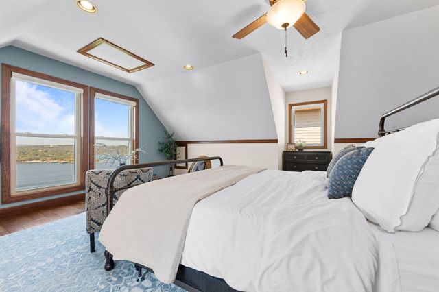 99 Whitefish Bay, Kimberling City, MO 65686