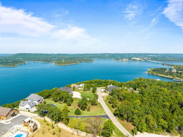 99 Whitefish Bay, Kimberling City, MO 65686