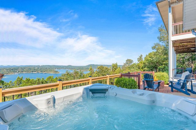 99 Whitefish Bay, Kimberling City, MO 65686