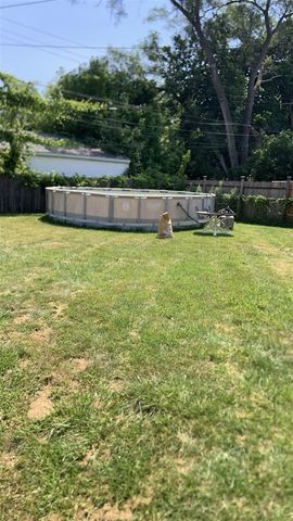 19514 Blackstone Street, Detroit, MI 48219