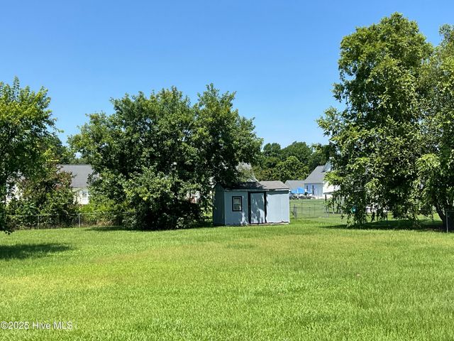 2529 Beaver Creek Road, Greenville, NC 27834