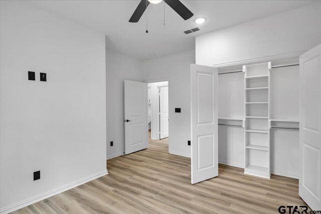 906 S Turner, Tyler, TX 75701