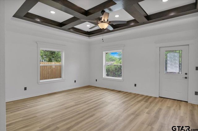 906 S Turner, Tyler, TX 75701