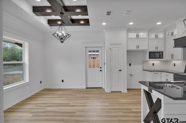 906 S Turner, Tyler, TX 75701