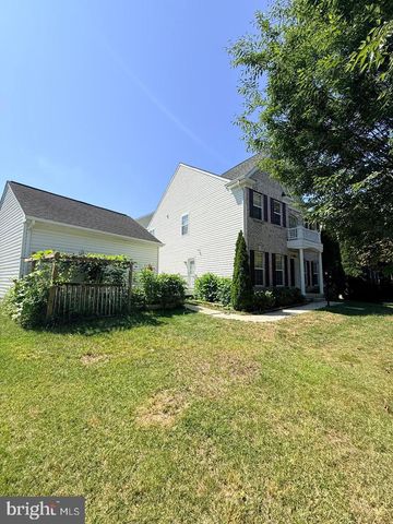 8140 GILROY DR, Lorton, VA 22079