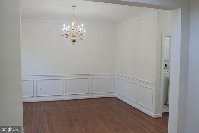 8140 GILROY DR, Lorton, VA 22079