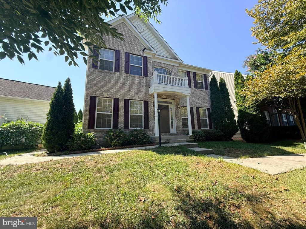 8140 GILROY DR, Lorton, VA 22079