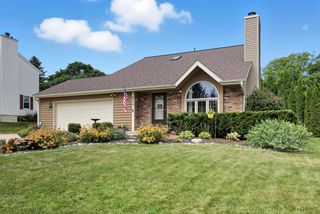 620 Morningside COURT, Saukville, WI 53080