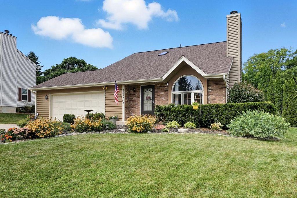 620 Morningside COURT, Saukville, WI 53080