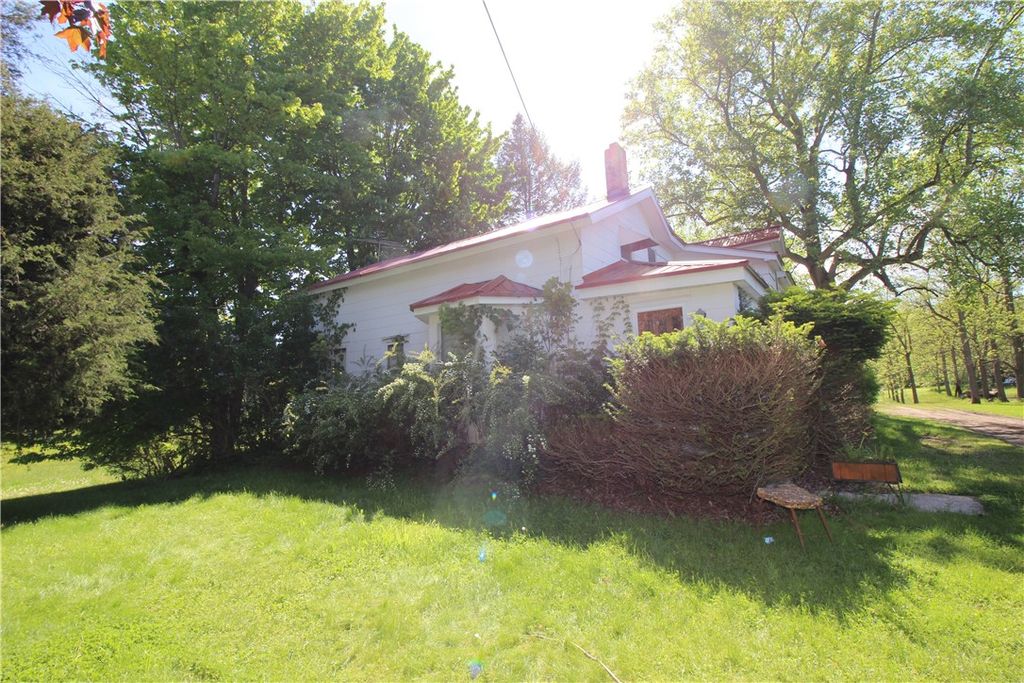 6977 Knickerbocker Road, Ontario, NY 14519