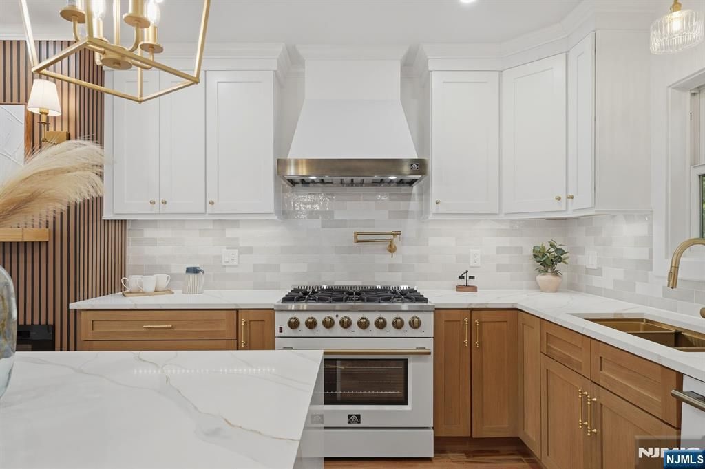 166 Lincoln Street, Montclair, NJ 07042