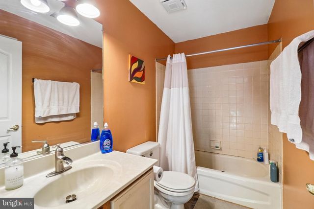 8507 SHORTHILLS DR, Clinton, MD 20735