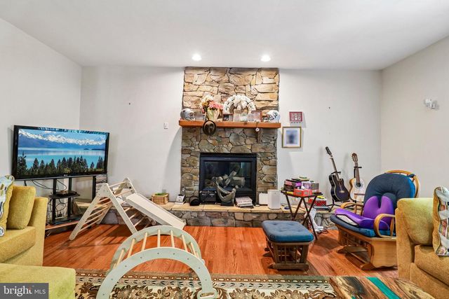 8507 SHORTHILLS DR, Clinton, MD 20735