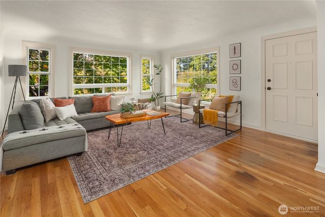 11429 Glendale Way S, Burien, WA 98168