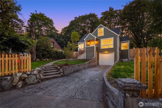 11429 Glendale Way S, Burien, WA 98168