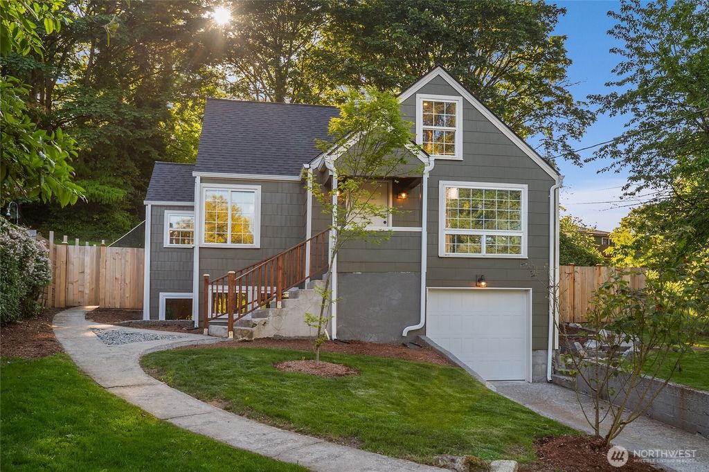 11429 Glendale Way S, Burien, WA 98168