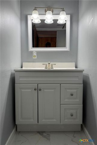 3807 Lands End Court, Granbury, TX 76048