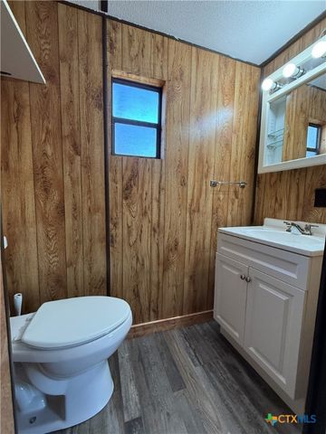 3807 Lands End Court, Granbury, TX 76048