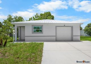14 Espanola Lane, Port St Lucie, FL 34952