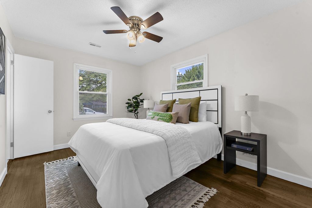 Image 24 of property listing at 204 Falcon Drive, Summerville, SC 29485