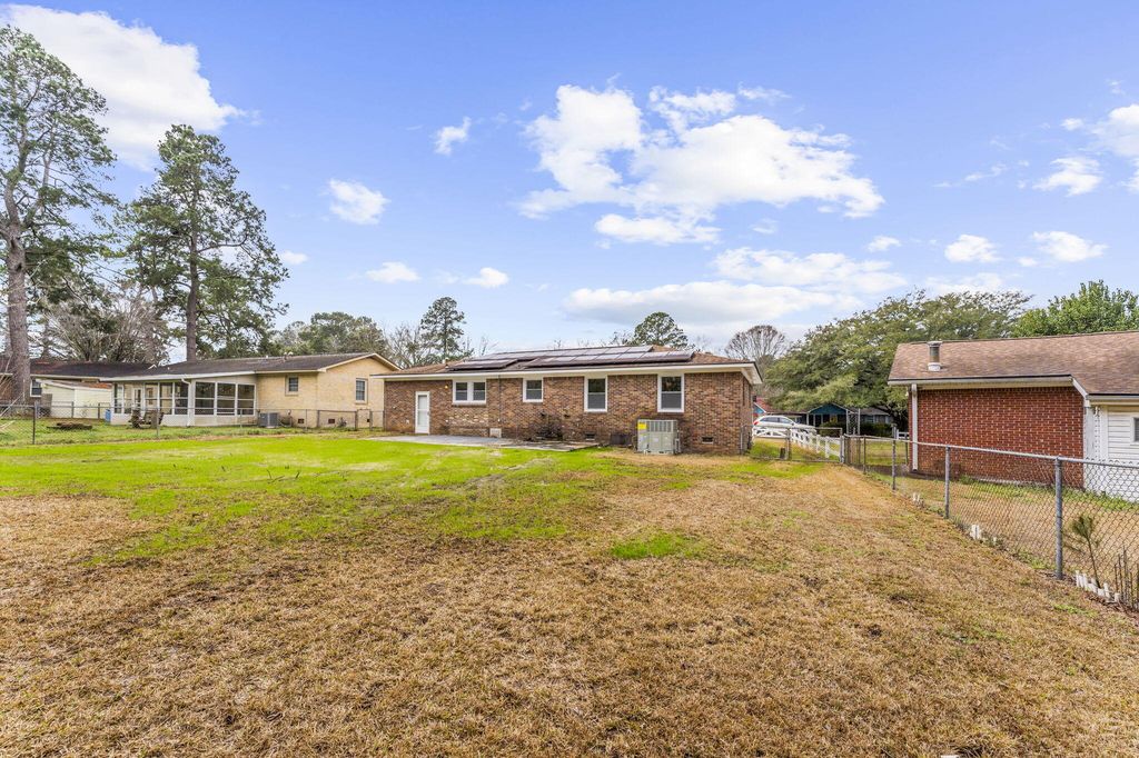 Image 38 of property listing at 204 Falcon Drive, Summerville, SC 29485