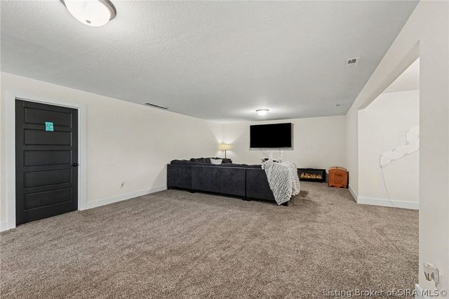 7017 Oaken Lane, Lanesville, IN 47136