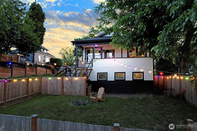 13027 40th Avenue S, Tukwila, WA 98168