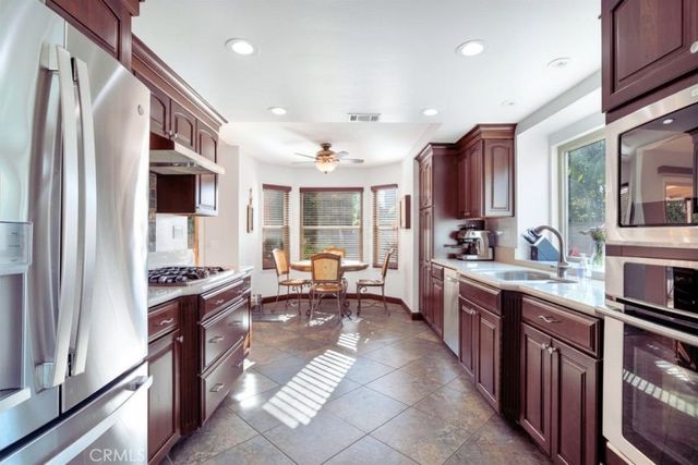 602 Lotus Ave., Thousand Oaks, CA 91360