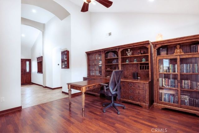 602 Lotus Ave., Thousand Oaks, CA 91360