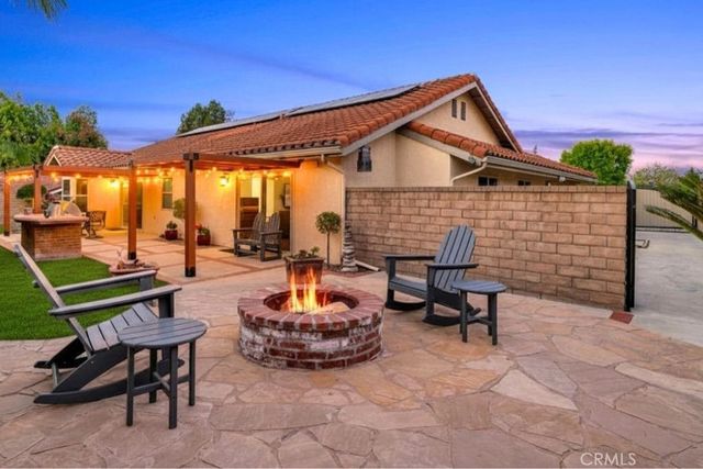 602 Lotus Ave., Thousand Oaks, CA 91360