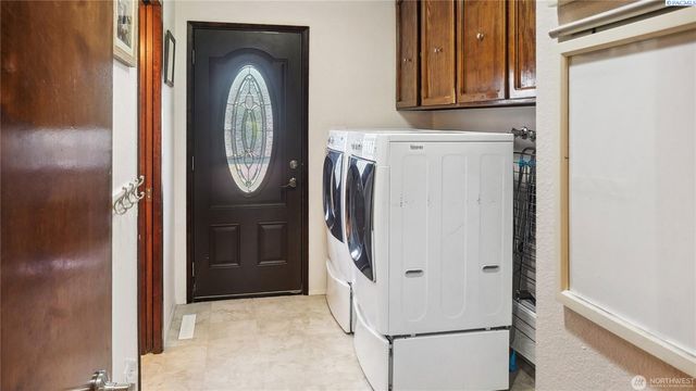 1525 E Catalpa St, Othello, WA 99344