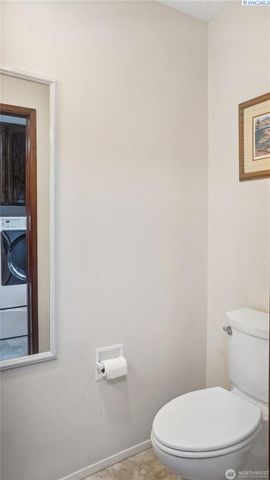 1525 E Catalpa St, Othello, WA 99344