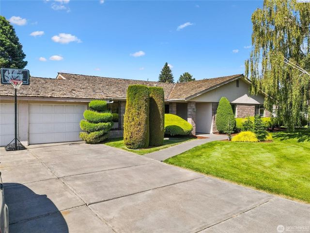 1525 E Catalpa St, Othello, WA 99344