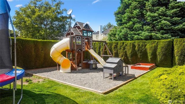 1525 E Catalpa St, Othello, WA 99344