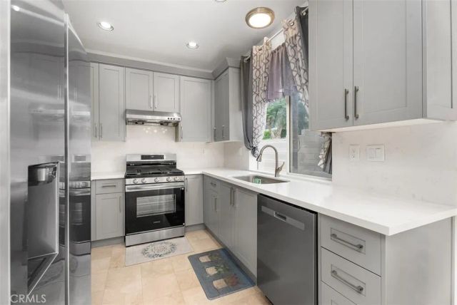 7882 Orchid, Huntington Beach, CA 92648