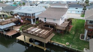 1031 Redfish Street, Bayou Vista, TX 77563