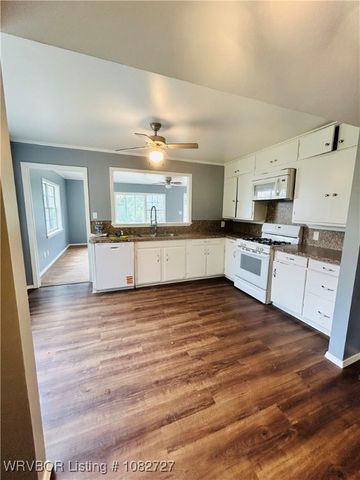309 N Hill Street, Poteau, OK 74953