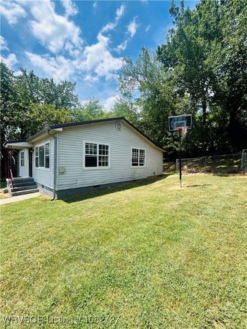 309 N Hill Street, Poteau, OK 74953