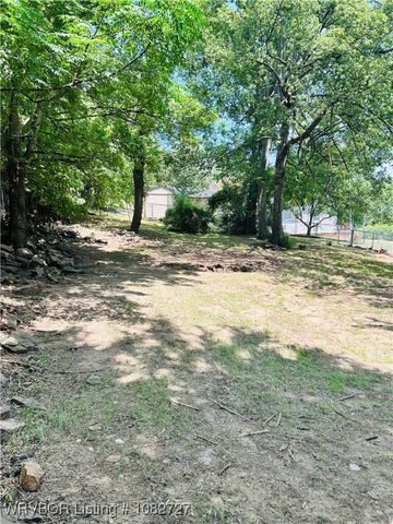 309 N Hill Street, Poteau, OK 74953