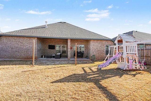 495 Grand Sycamore Drive, Washington, OK 73093