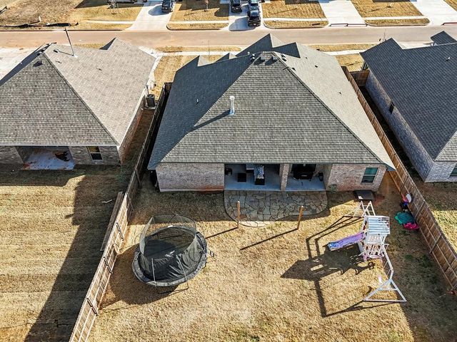 495 Grand Sycamore Drive, Washington, OK 73093