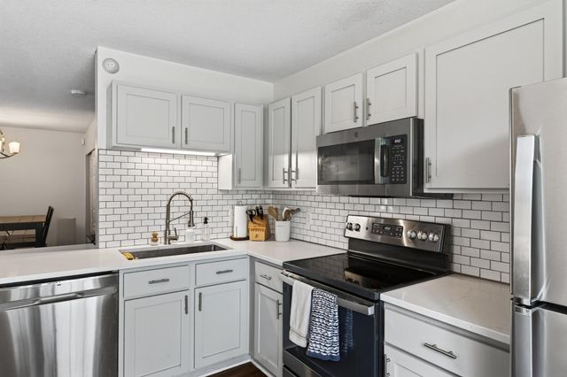 11641 Elmwood Avenue N, Champlin, MN 55316