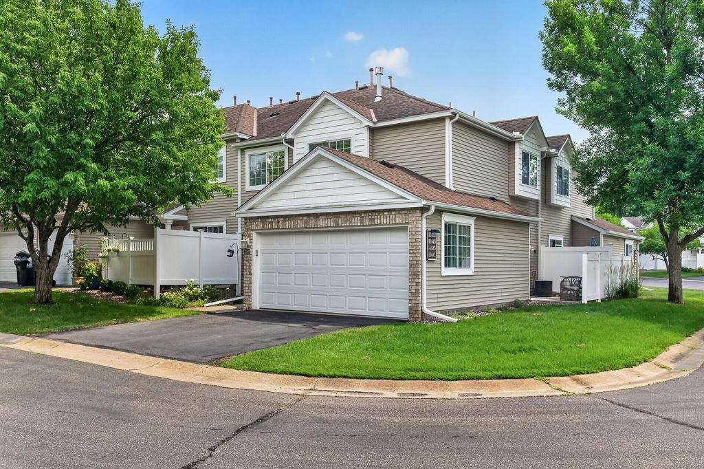 11641 Elmwood Avenue N, Champlin, MN 55316