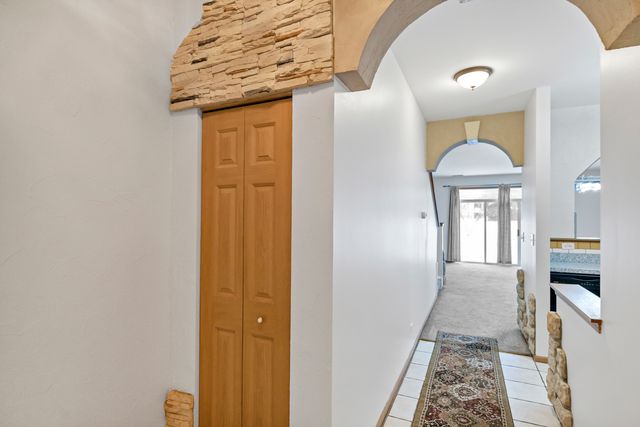 1244 Brookdale Drive 1244, Carpentersville, IL 60110